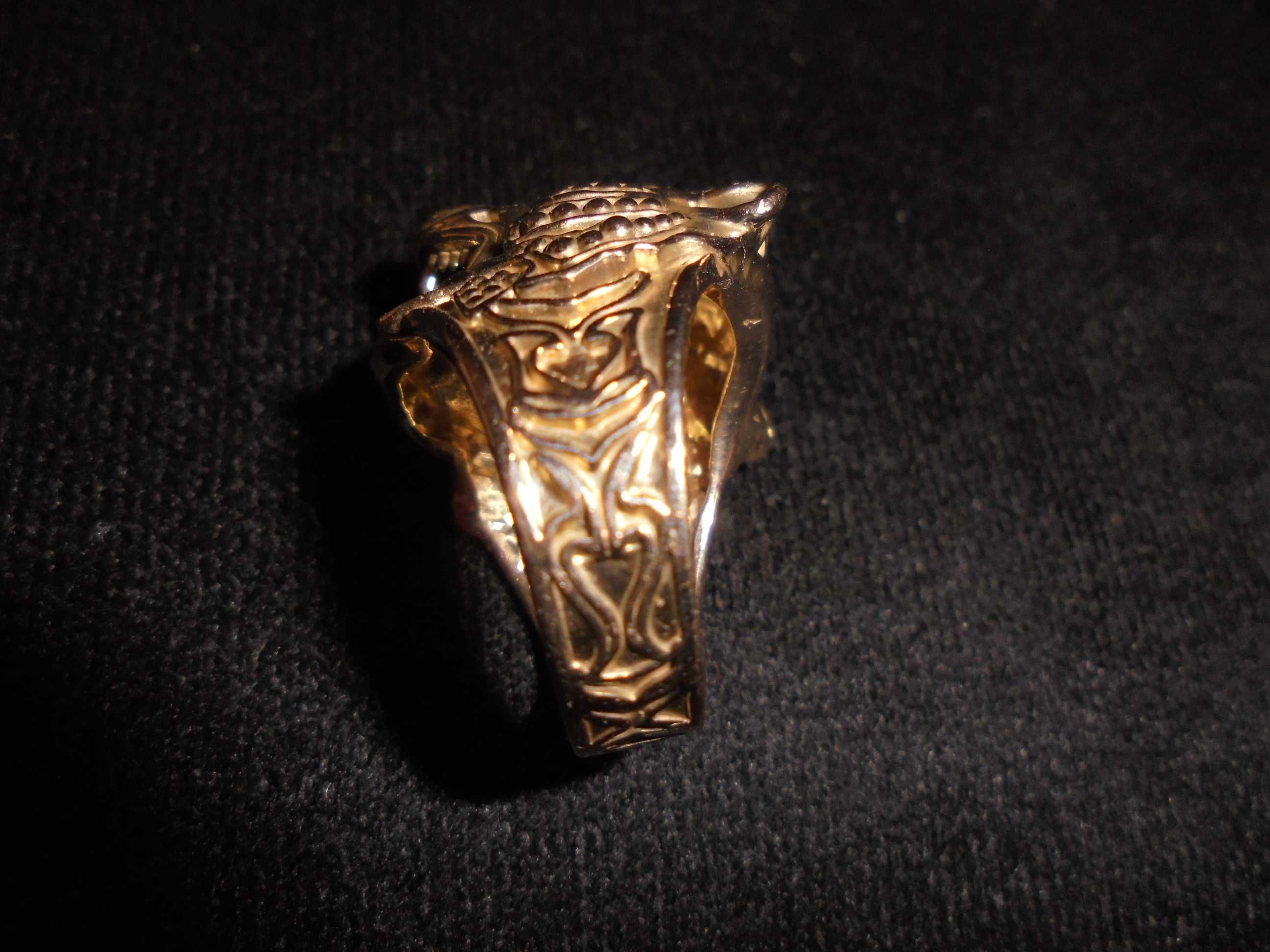 Златен мъжки пръстен