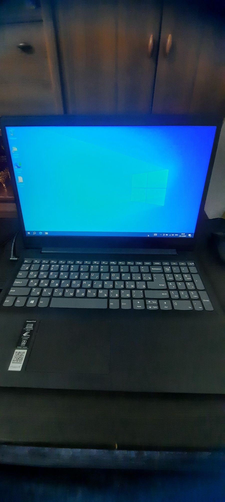 Ноутбук Lenovo 81W8