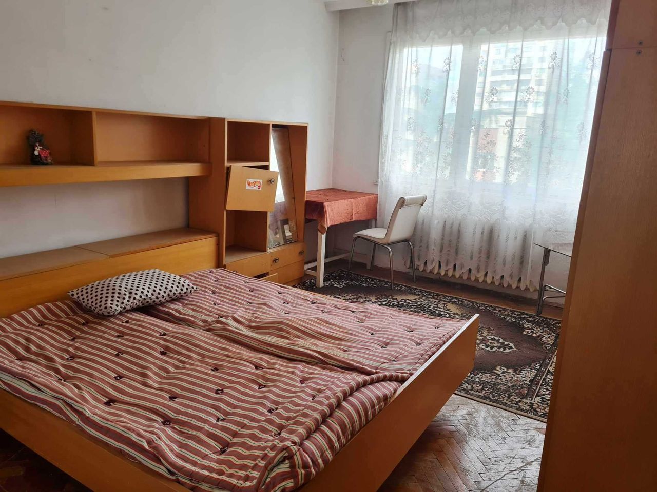 Продава се Тристаен апартамент в Плевен, Идеален център - 110 кв.м за 1364 €/кв.м - Снимка #5