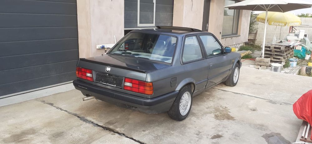 BMW E30 320i Coupe Ursulet