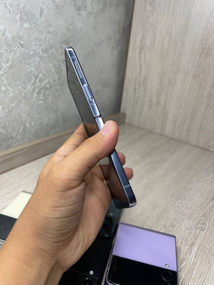 Samsung z flip 4 8/256Gb orginal