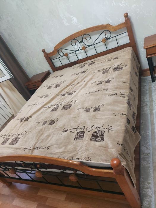 Кровать двухспальняя
