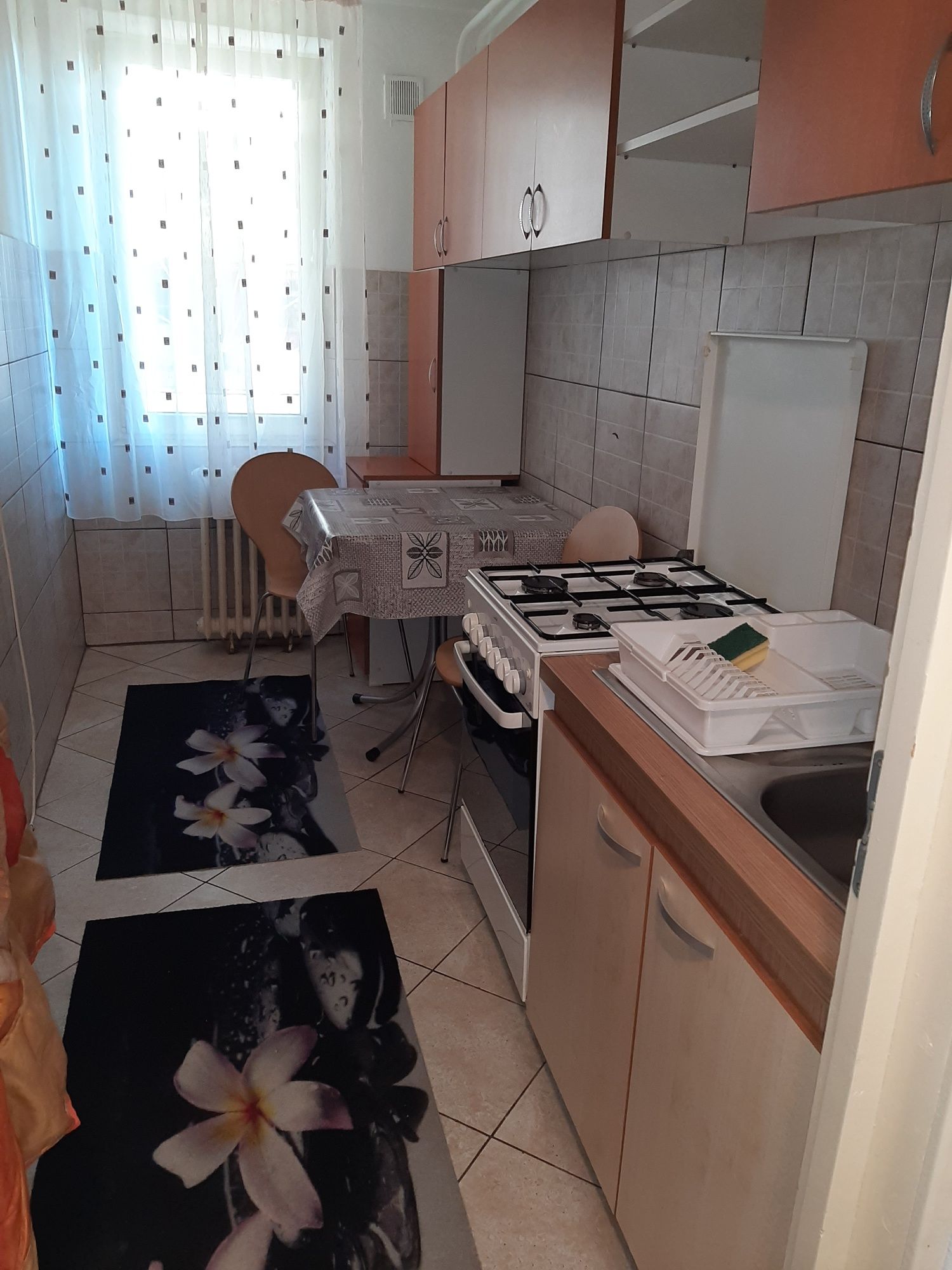 Închiriez garsonieră confort sporit,zona Zamca