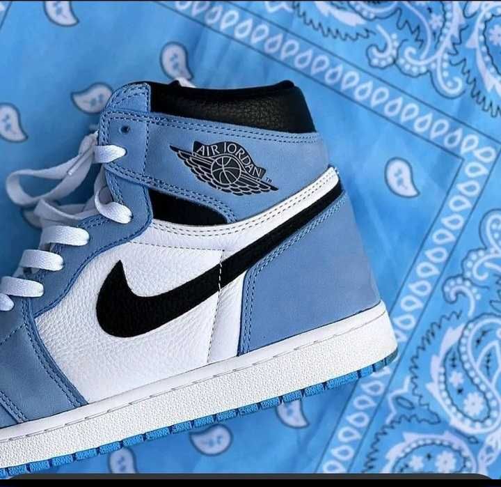 Vand jordan 1 university blue