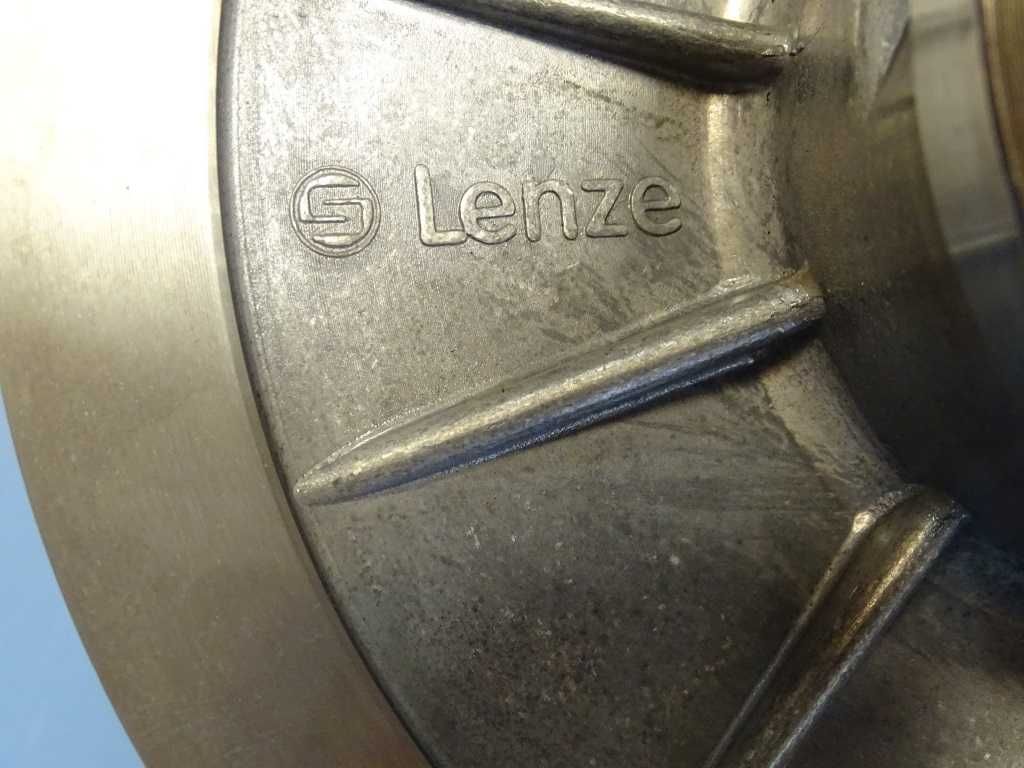 Вариаторна шайба Lenze 20-920 variable speed pulley 28H7 Ф205/Ф28