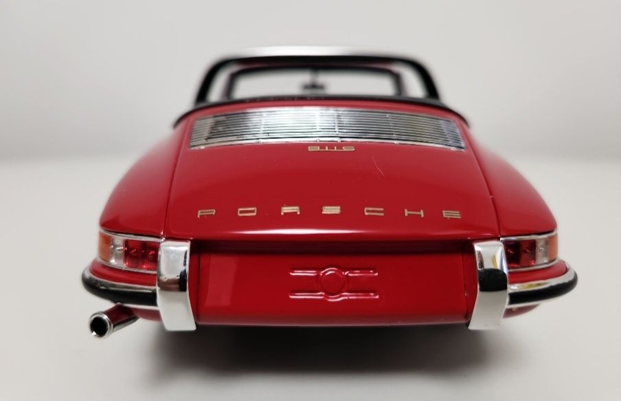 Macheta scara 1/18 Porsche 911 Targa type A