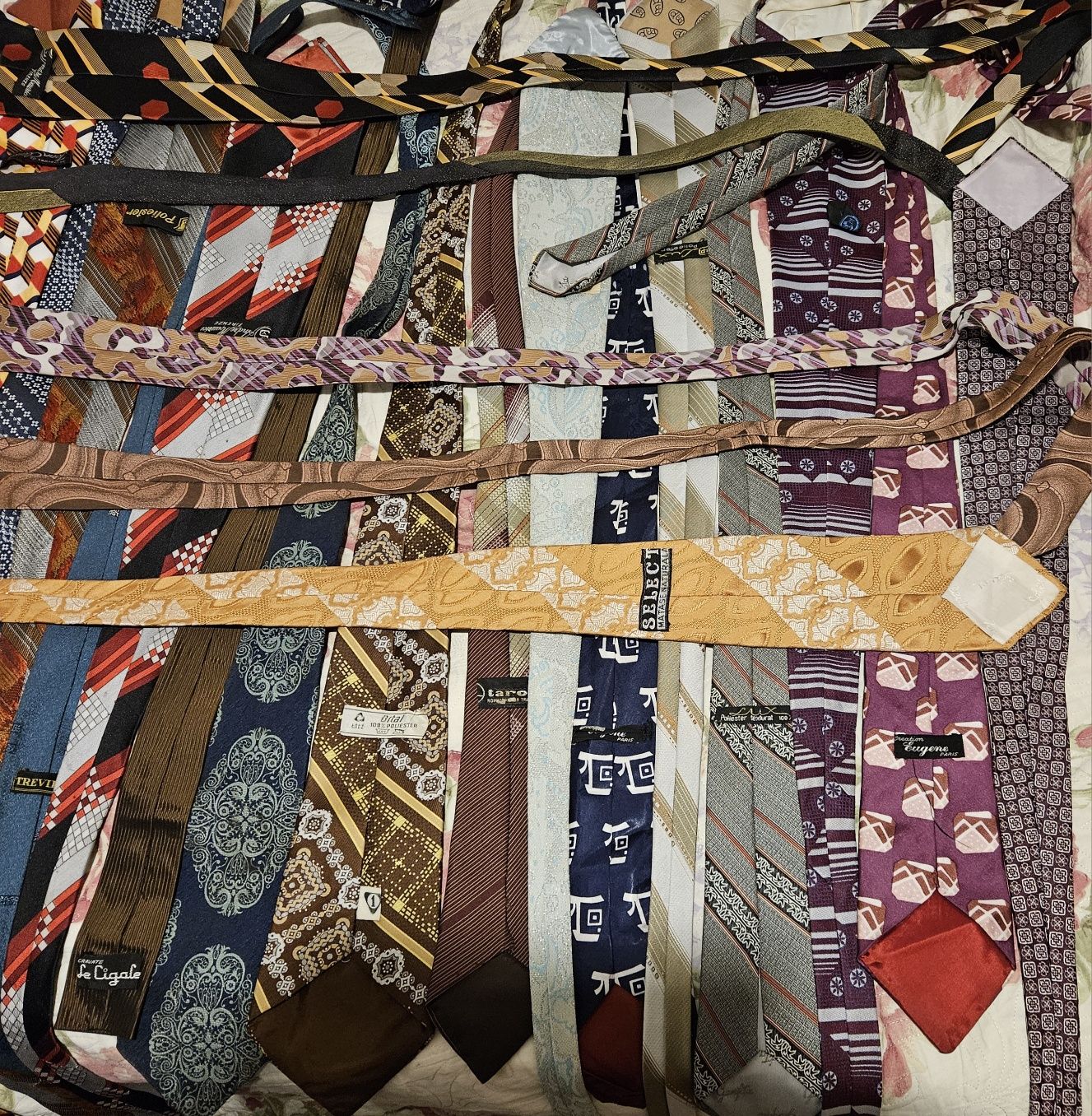 23 Cravate Vintage