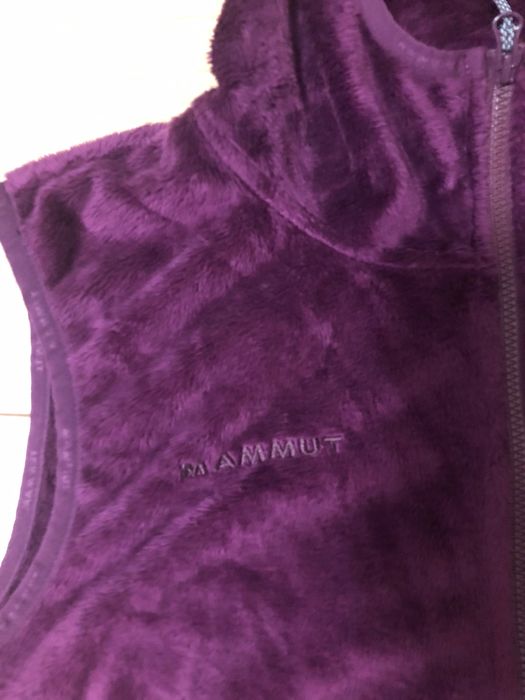 Mammut-vesta cu gluga , ca si Noua, tip bitos, pt dame, M