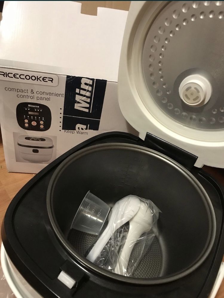 Multicooker M-EXPM16 NOU