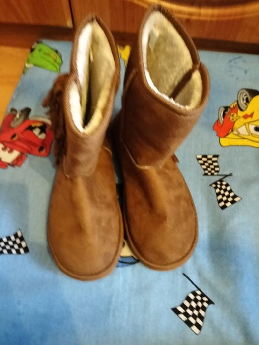 Cizme UGG mărimea 38