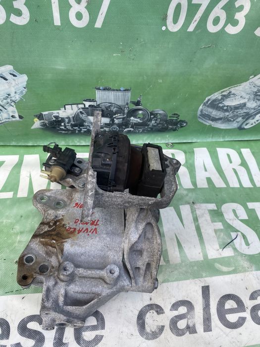 Tampon motor, suport motor Opel Vivaro 1.6 Dci 2016