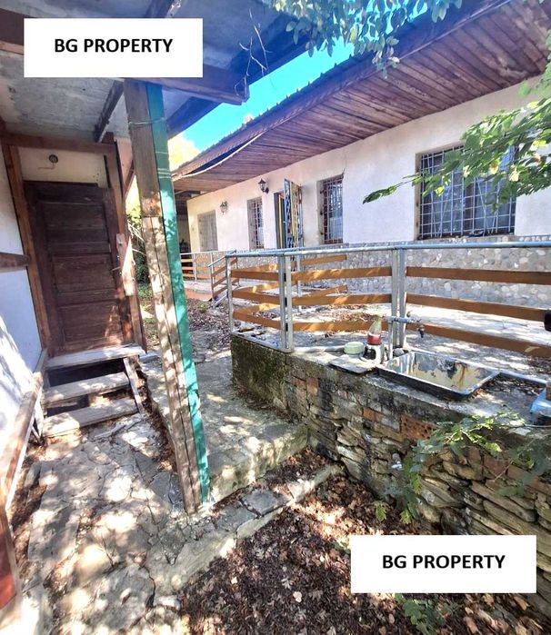 Малка къща вила близо до морето.Лесна локация