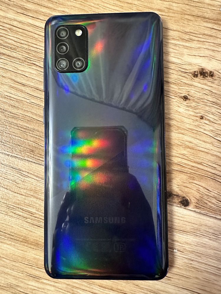 Продам Samsung A31 на 64g цвет :prism Crush Black