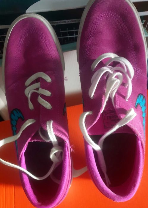 Vand adidasi pentru baieti