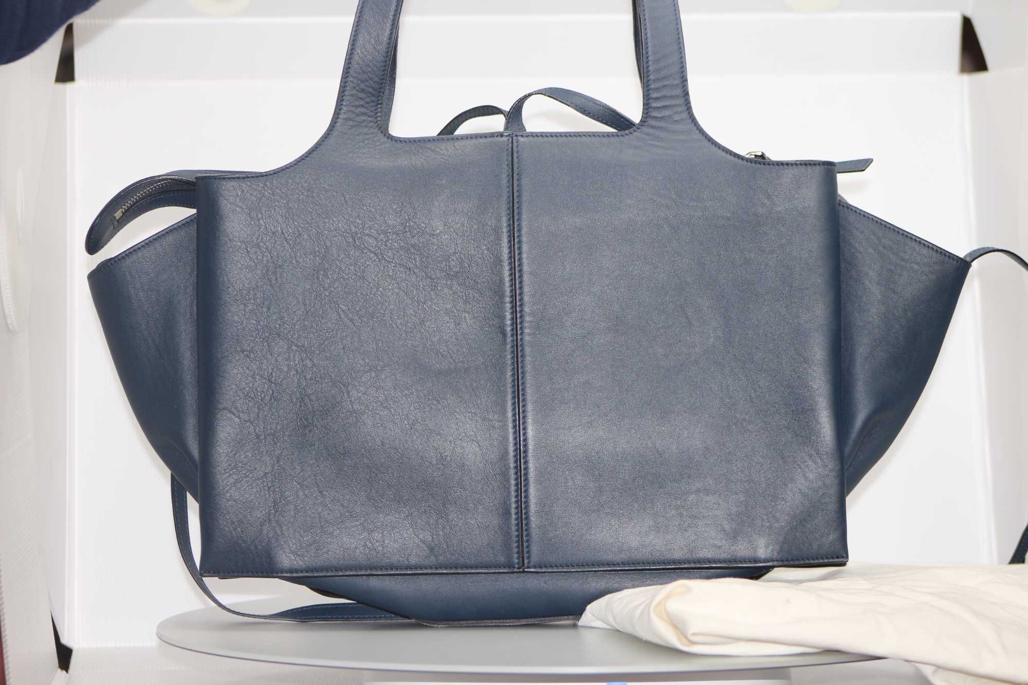 Celine Tri-Fold Shoulder Bag Grained Calfskin medium