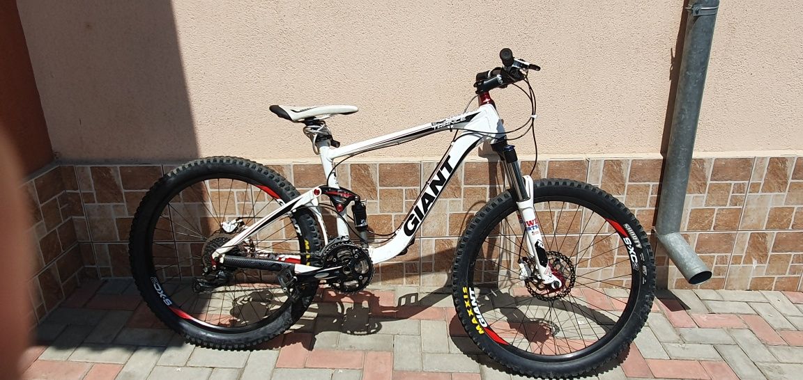 Vând bicicletă giant trance x 18 5.0