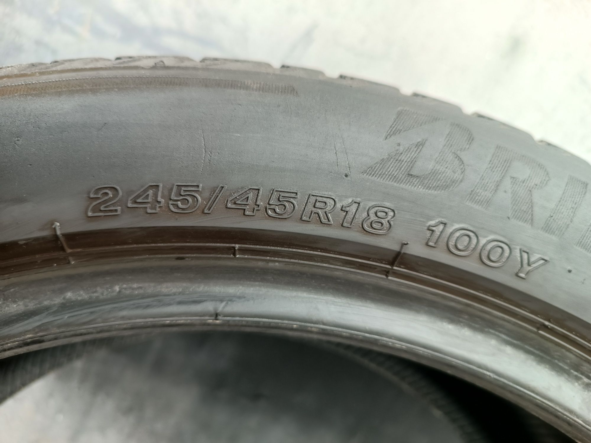 245/45/18 Bridgestone