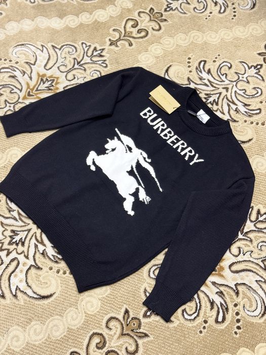 Свитер от Burberry