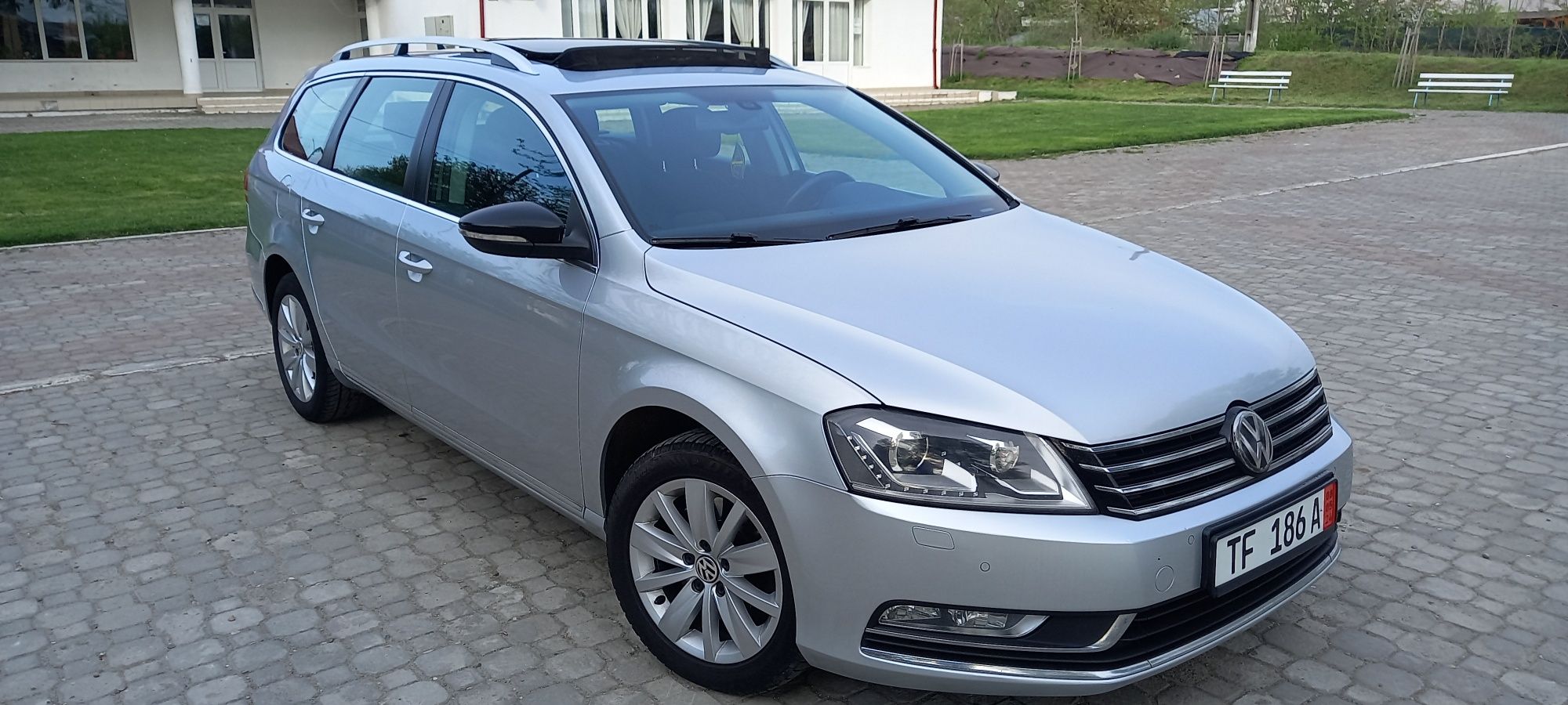 Volkswagen Passat b7 Exclusive//LED xenon panoramic 177cp