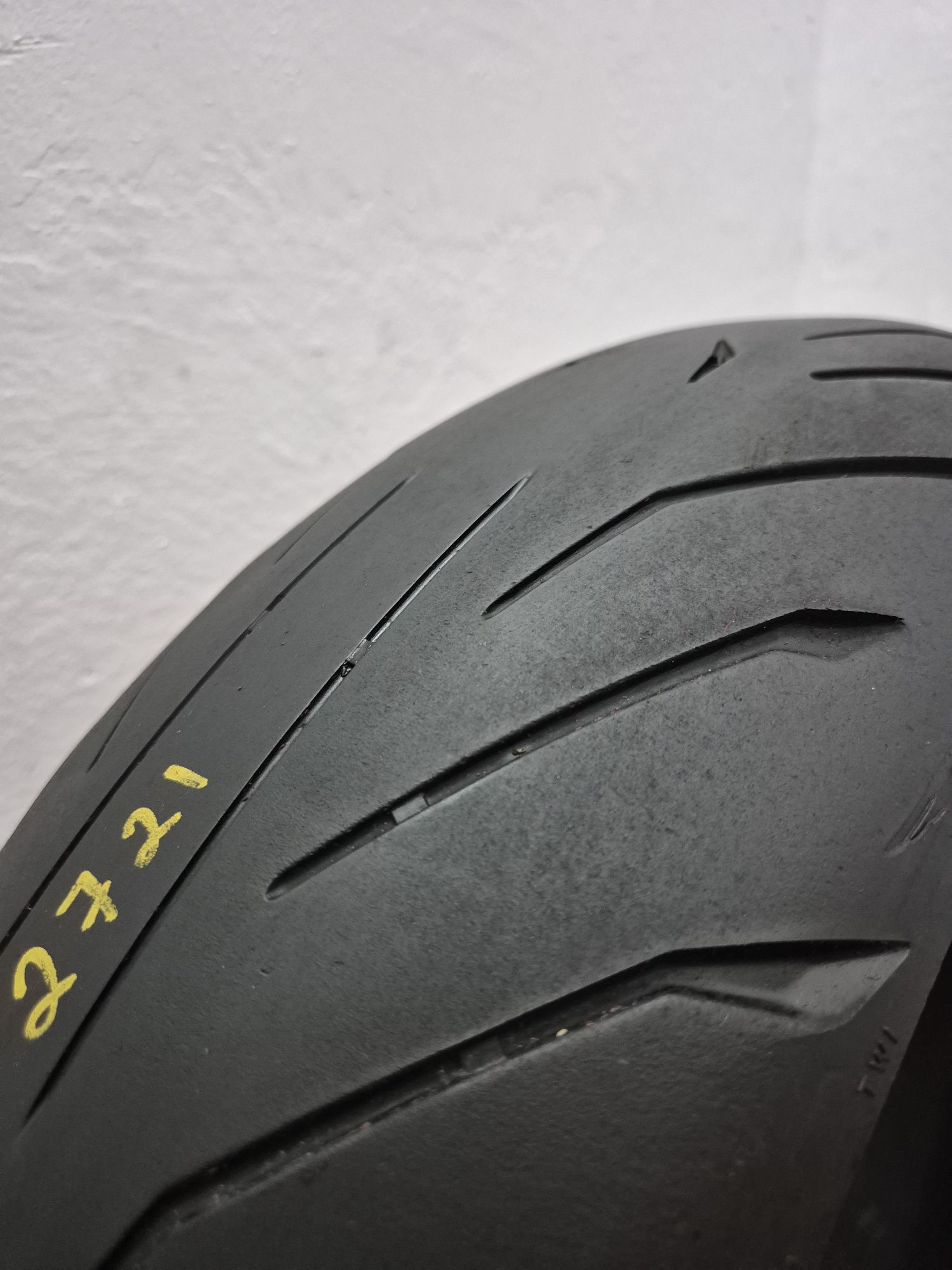 Anvelopa moto 180 55 17 Pirelli Angel gt 2 dot 2721