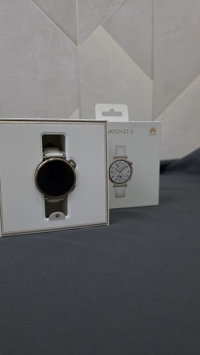 Смарт часы HUAWEI WATCH GT 5 41mm