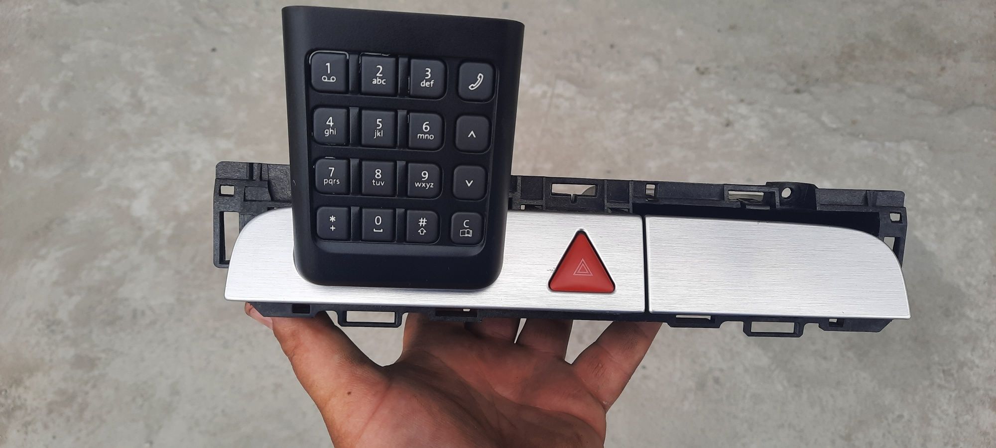 Sertar bord passat b6 cu tastatura telefon