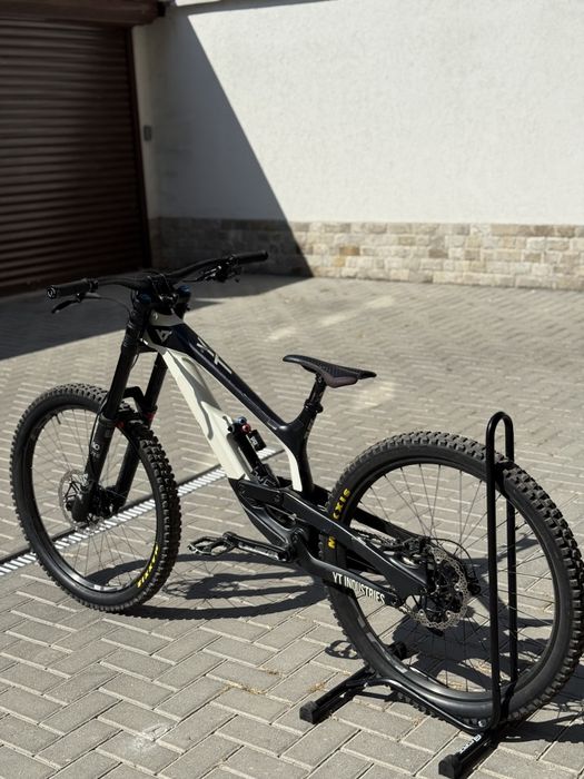 Велосипед YT Tues CF Pro 2019 M/L НОВ