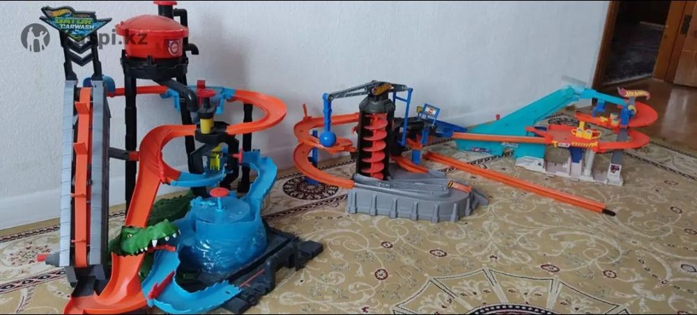 Треки Hot wheels