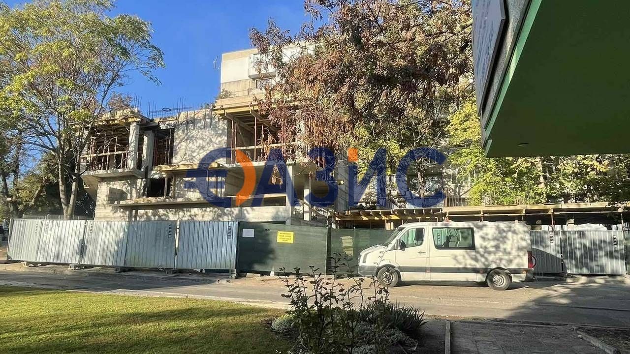 Продава се Тристаен апартамент в Бургас, Център - 114 кв.м за 1856 €/кв.м - Снимка #13
