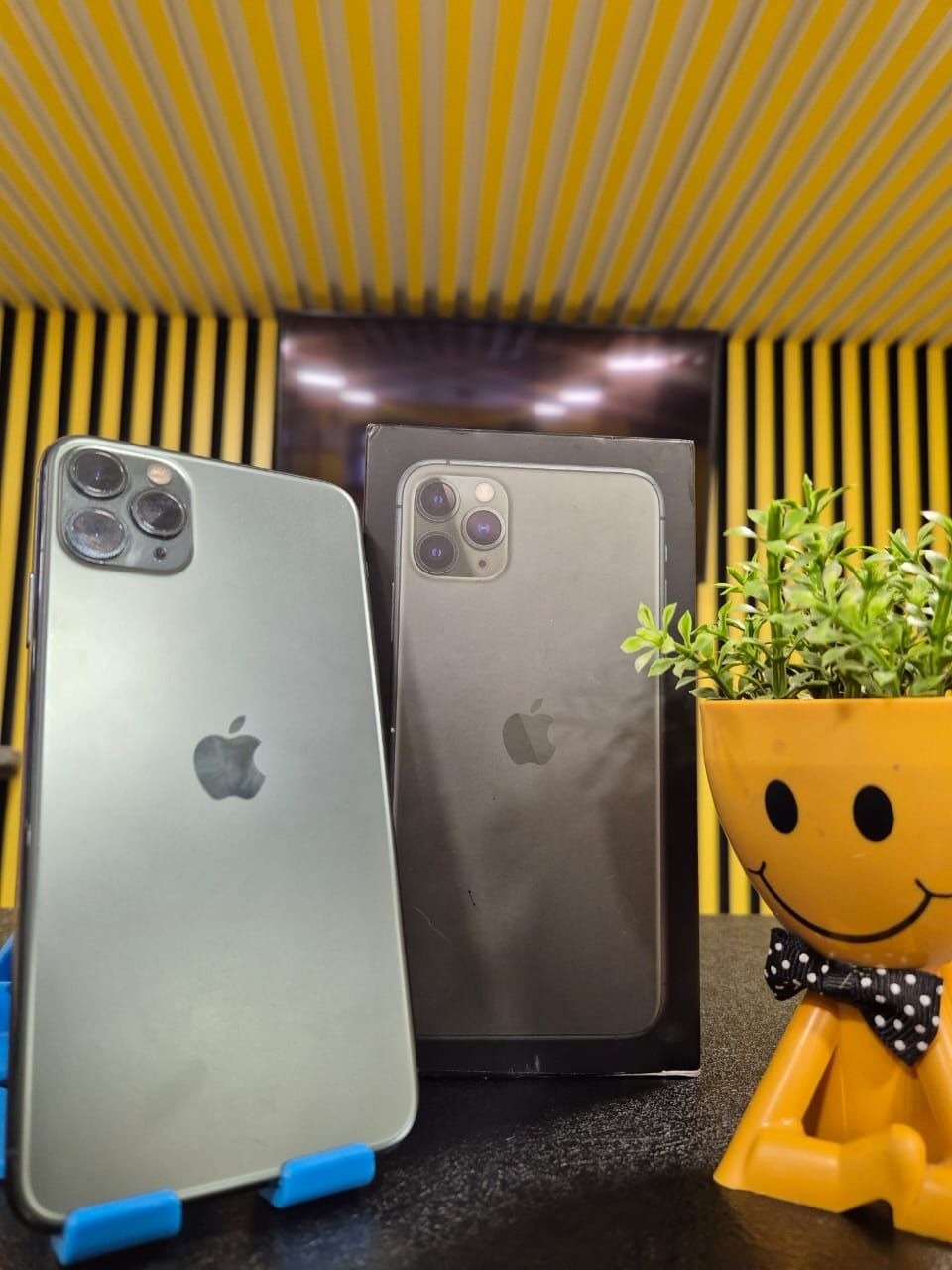 Iphone 11 pro max, 256гб, 72% акб, Kaspi 0-0-12