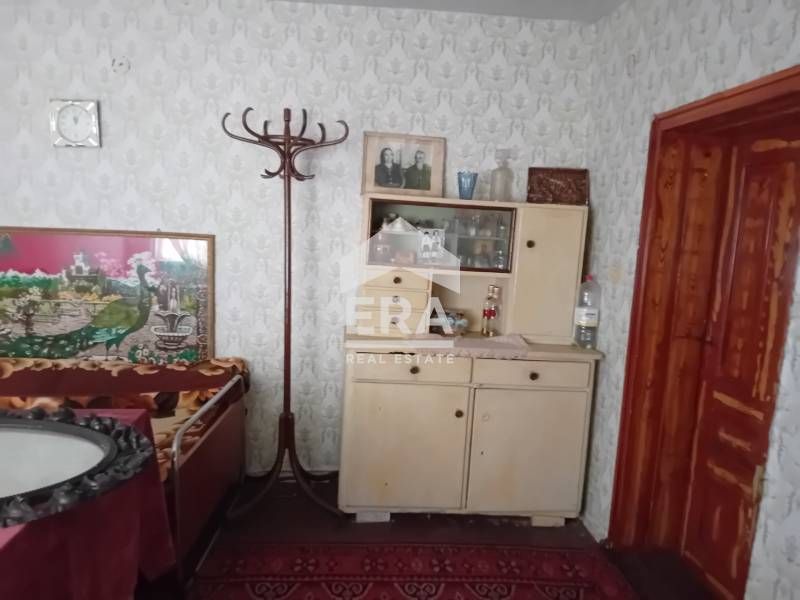 ЕРА Фаворит продава ексклузивно къща с двор в с. Медковец, общ. Монтан