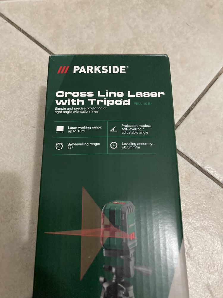 Nivela laser in cruce / 2 linii Parkside noua