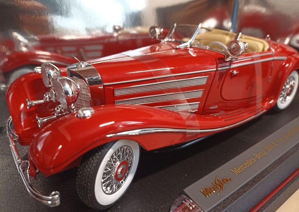 Mercedes Benz 500K
Scara 1:18
Maisto 

Pozele reflectă realitatea. Se