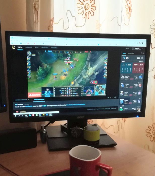 Монитор Acer 21"