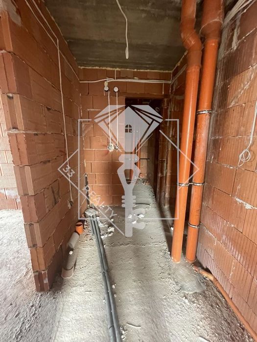 Продава се Двустаен апартамент в Пловдив, Гагарин - 72 кв.м за 1084 €/кв.м - Снимка #4