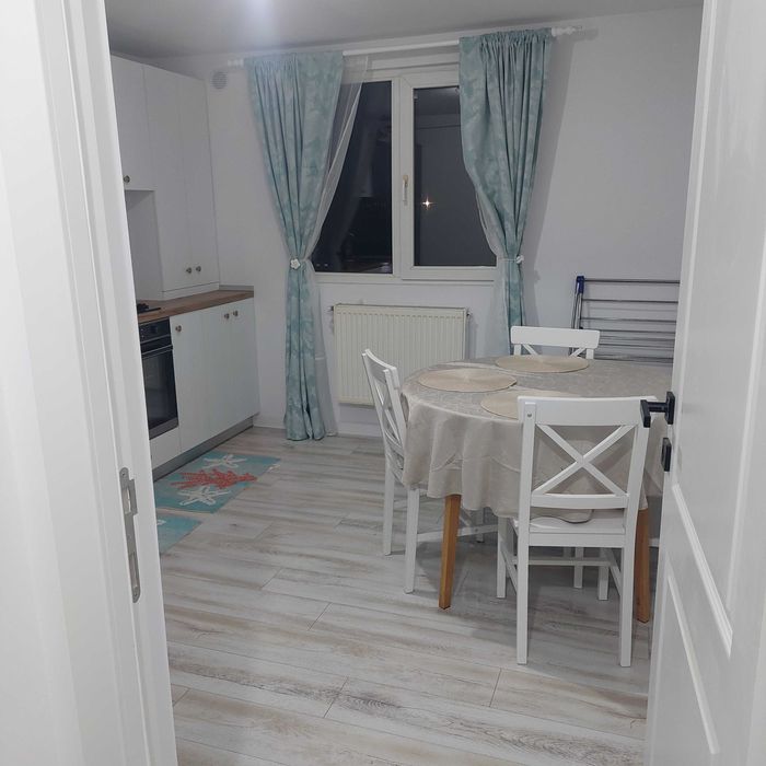 Se vinde un apartament tip duplex,2 camere decomandat  în Nicolina,