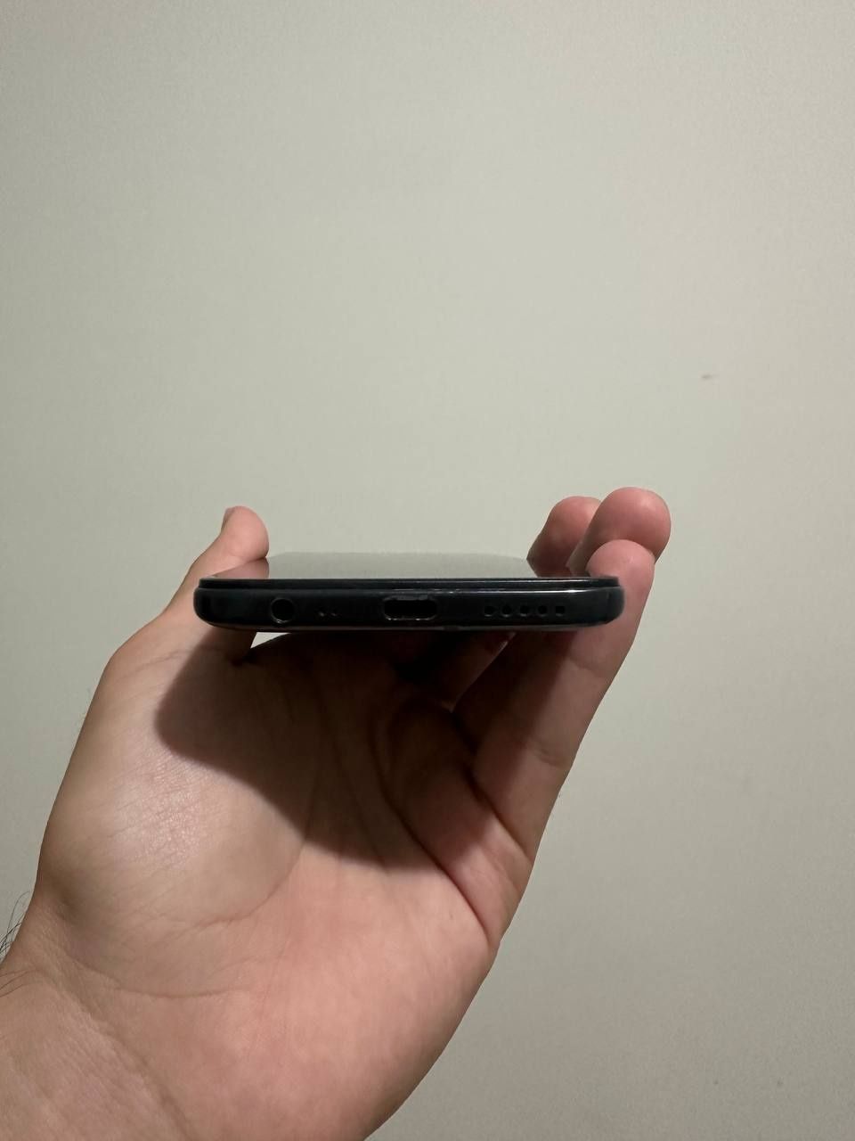 Xiaomi Redmi 8, 4/32. Holati ideal