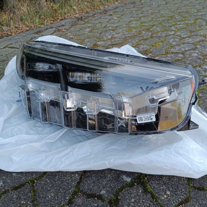 Десен фар за Ford Mustang Mach-E FULL LED LJ8B13E014BE