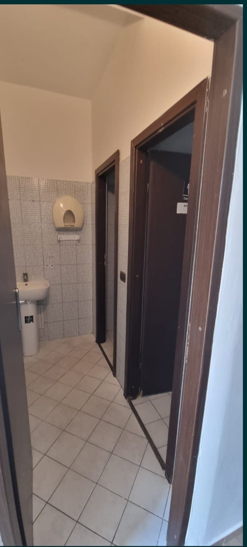 Închiriez spațiu comercial