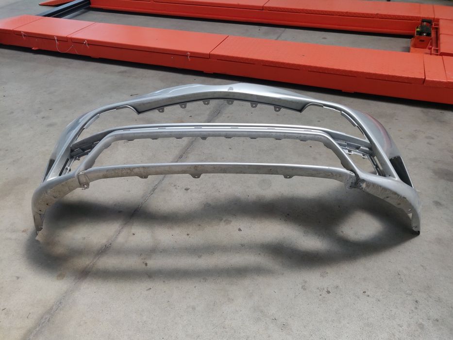 Предна Броня Оригинална за Toyota T27Аvensis Feist  2015г. до 2019г.