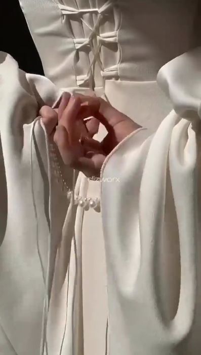 Платье нежное белое