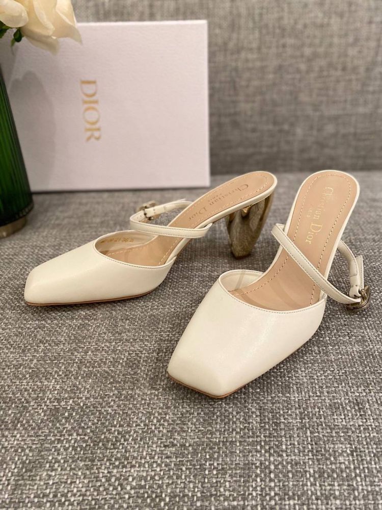 Pantofi Christian Dior