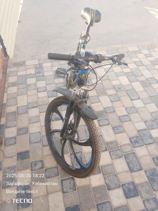 велосипед сотилади яхши холатла харожати йук