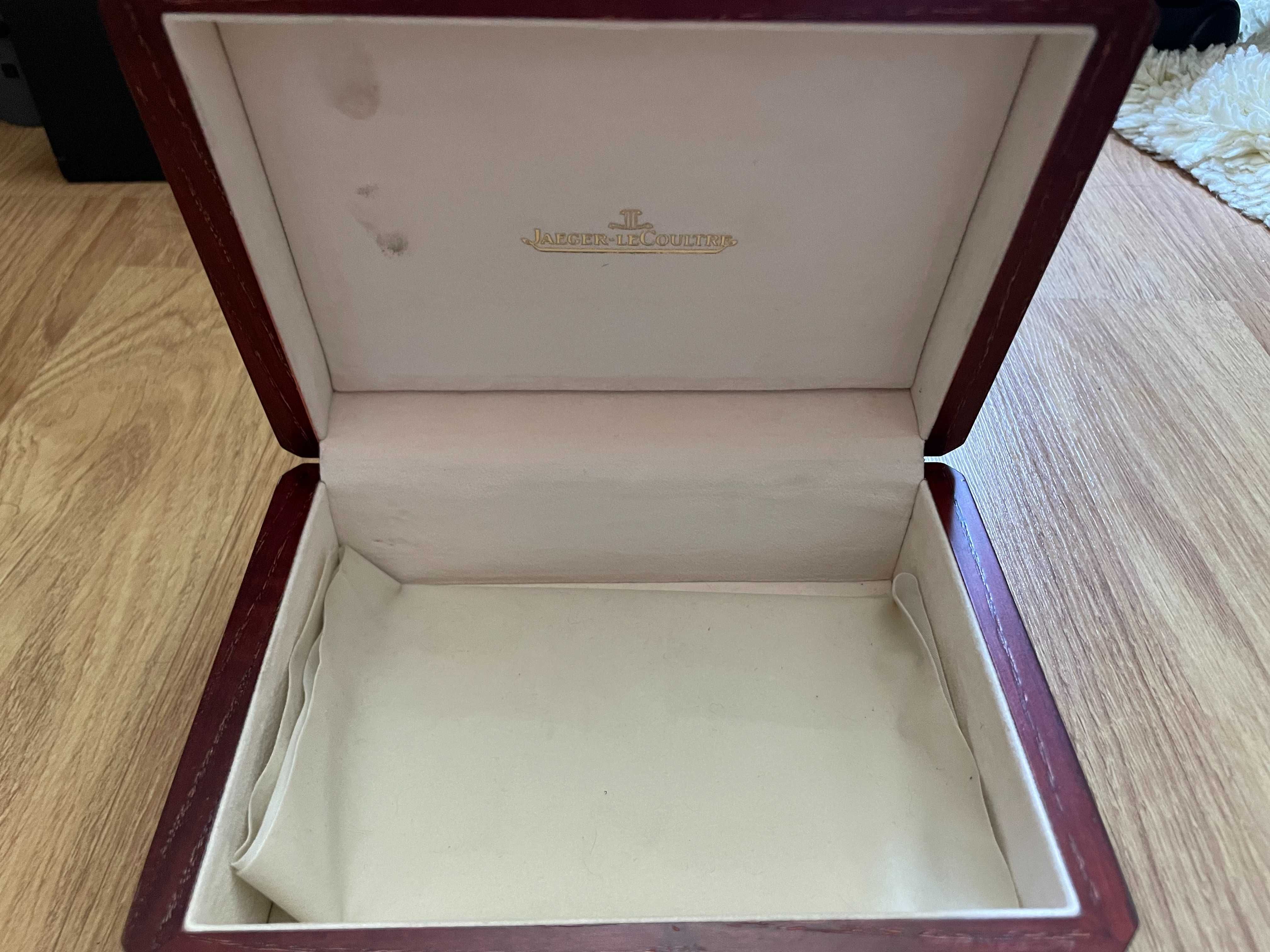 Cutie Ceas Jaeger LeCoultre Lemn Originala