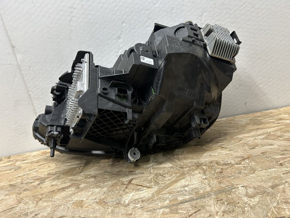 Far faruri bmw G42 G87 M2 full led adaptiv shadow line