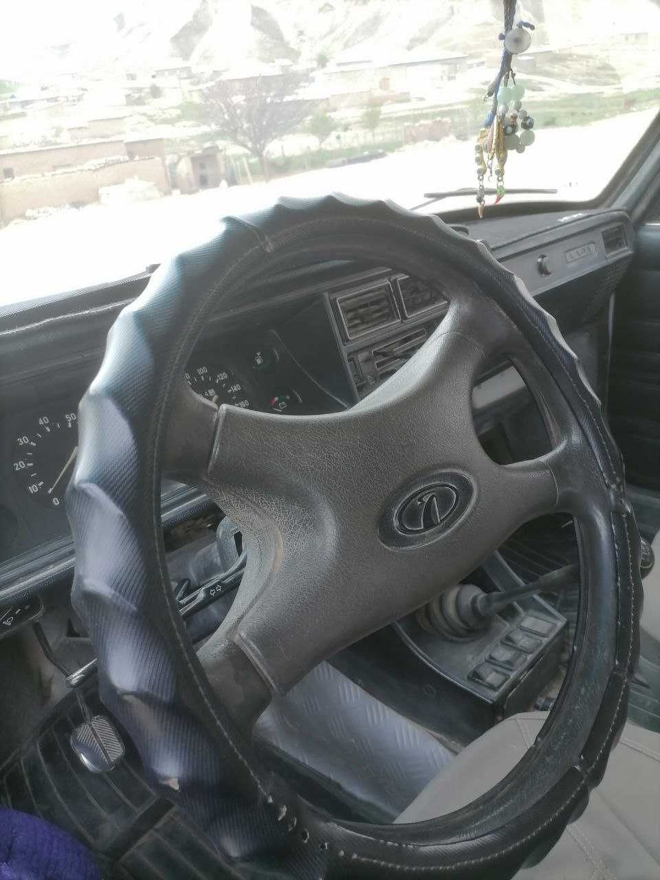 Vaz 2107 sotiladi