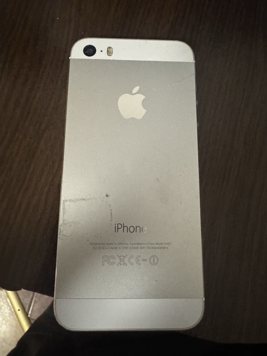 Vand carcasa plus toate in ea fara ecran iphone 5s