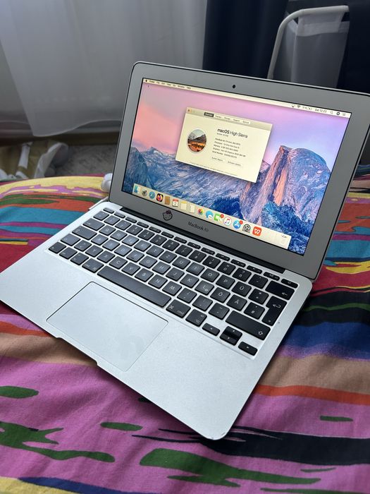 MacBook Air 2011