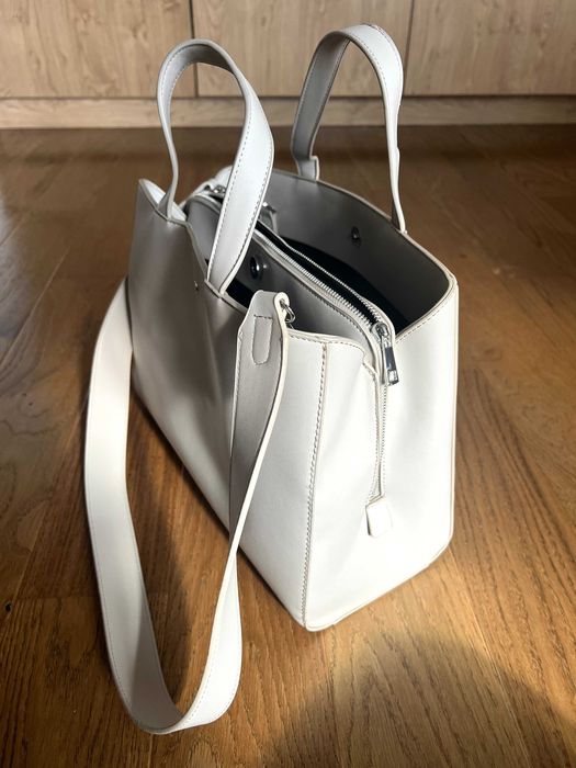 Чанта Reserved, нова