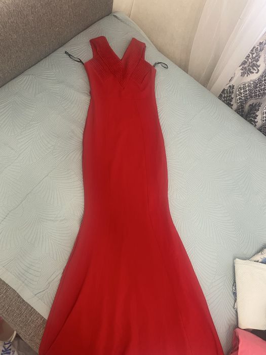 Платье вечерные